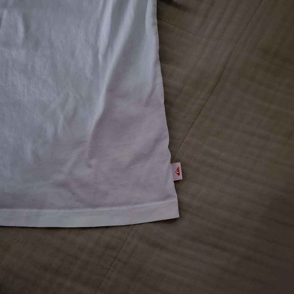 Quicksilver Netflix Stranger Things Men Small White Used Short Sleeve 022025 - Picture 5 of 7